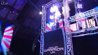 Thomas-NinjaWarrior-UK-En-Haut-Rampe